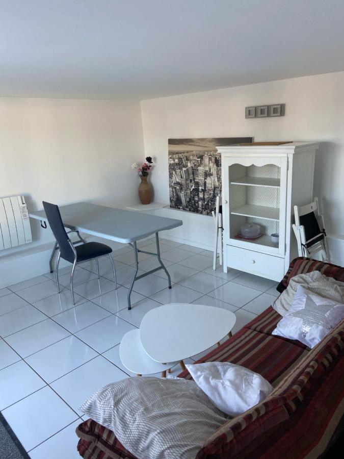 Bel Appartement Chez Particulier Calme Et Piscine Роаян Екстериор снимка